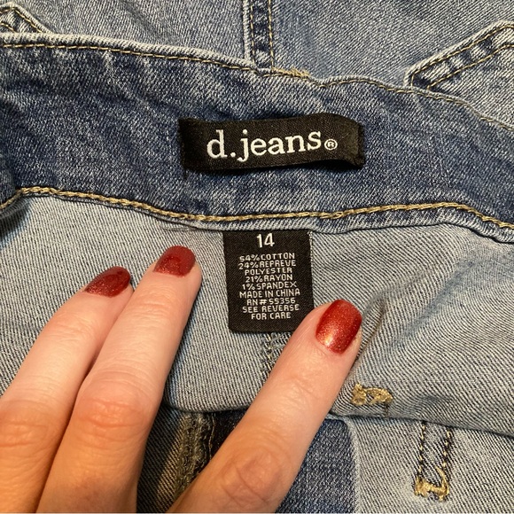 D. Jeans wide leg cropped stretch jeans Size 14 - Picture 4 of 5